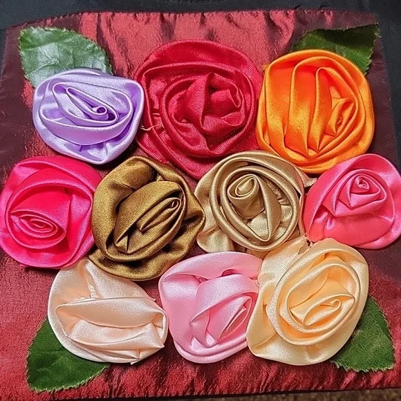 Rose applique handle bag - Picture 2 of 5